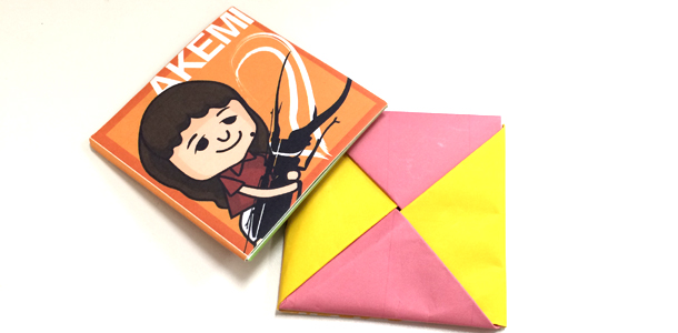 折り紙メンコで対戦